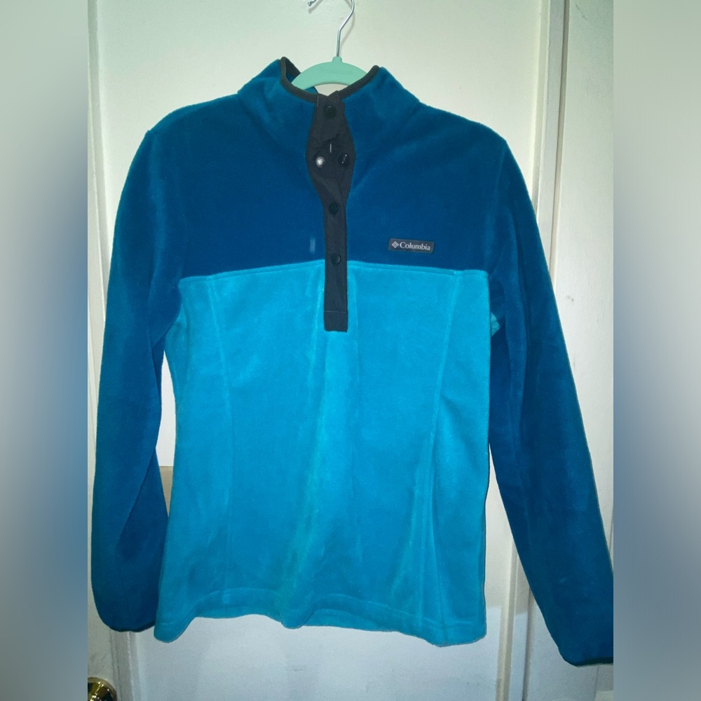 Columbia Button Up pull over